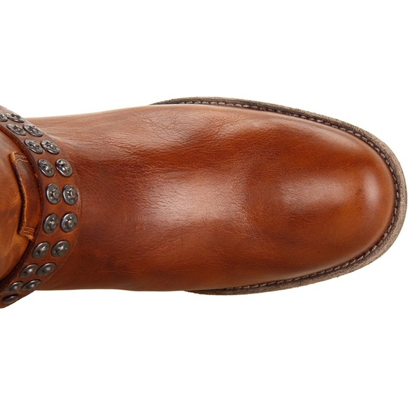 Frye Phillip Studded Harness 8.5 Tall - Picture 5 of 7